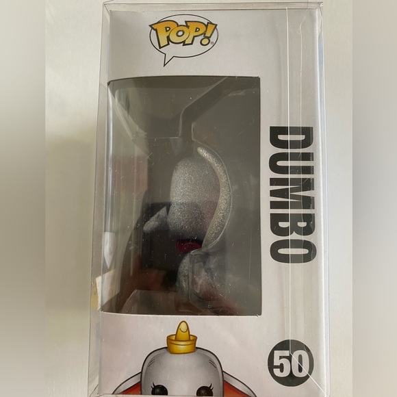 Funko Pop Dumbo #50 Disney Hot Topic Exclusive Diamond Collection w/protector - Picture 2 of 6
